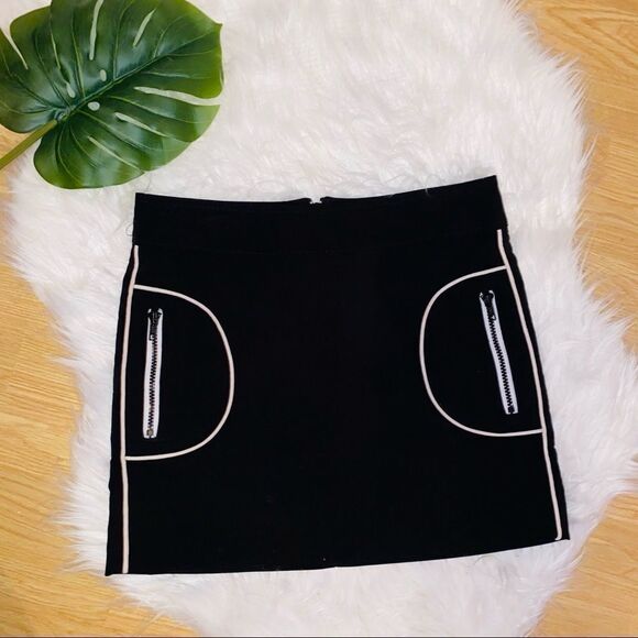 TWIK | Simons Chic Black Mini Skirt with Contrast Trim & Zipper Pockets - Picture 1 of 5